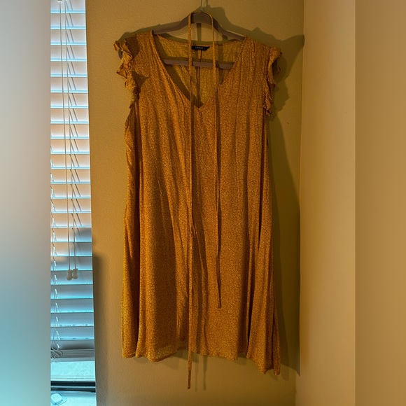 Lightweight golden yellow Flower summer dress - Picture 8 of 8